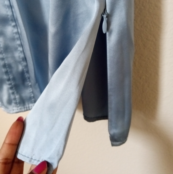 Ann Taylor Sleeveless Ruched Metallic Blue Silk Blouse Y2K - Picture 8 of 11